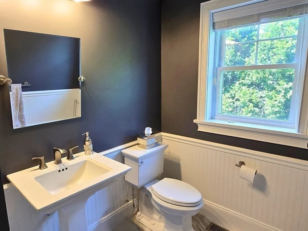 4 bed, 2.5 bath apartment for rent at 34 Fieldstone Dr Unit n/a, Burlington — photo 7 of 18