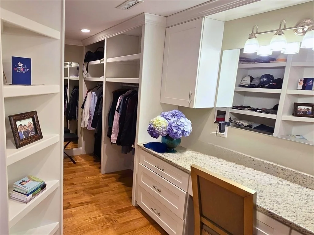 4 bed, 2.5 bath apartment for rent at 34 Fieldstone Dr Unit n/a, Burlington — photo 14 of 18