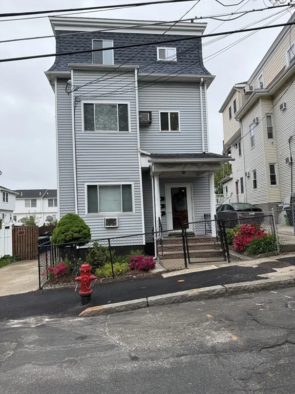 2 bed, 1 bath apartment for rent at 34 Florence St Unit 2, East Somerville — photo 1 of 14