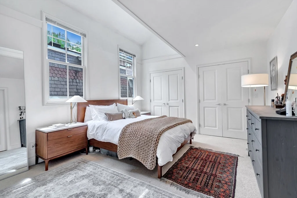 2 bed, 2 bath apartment for rent at 34 Foster St Unit 34, West Cambridge — photo 17 of 28
