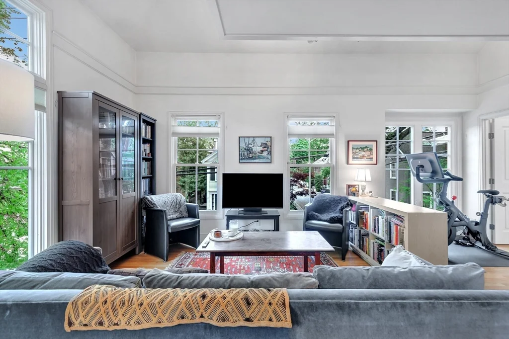 2 bed, 2 bath apartment for rent at 34 Foster St Unit 34, West Cambridge — photo 6 of 28