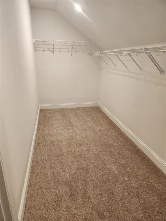 2 bed, 2 bath apartment for rent at 34 Four Seasons Dr Unit 32, Hampstead — photo 15 of 31
