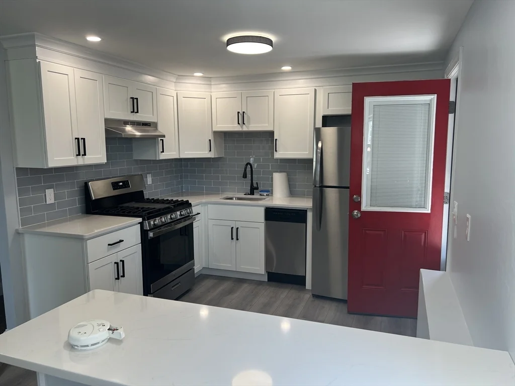 1 bed, 1 bath apartment for rent at 34 Franklin St Unit 1, Winthrop — photo 3 of 10