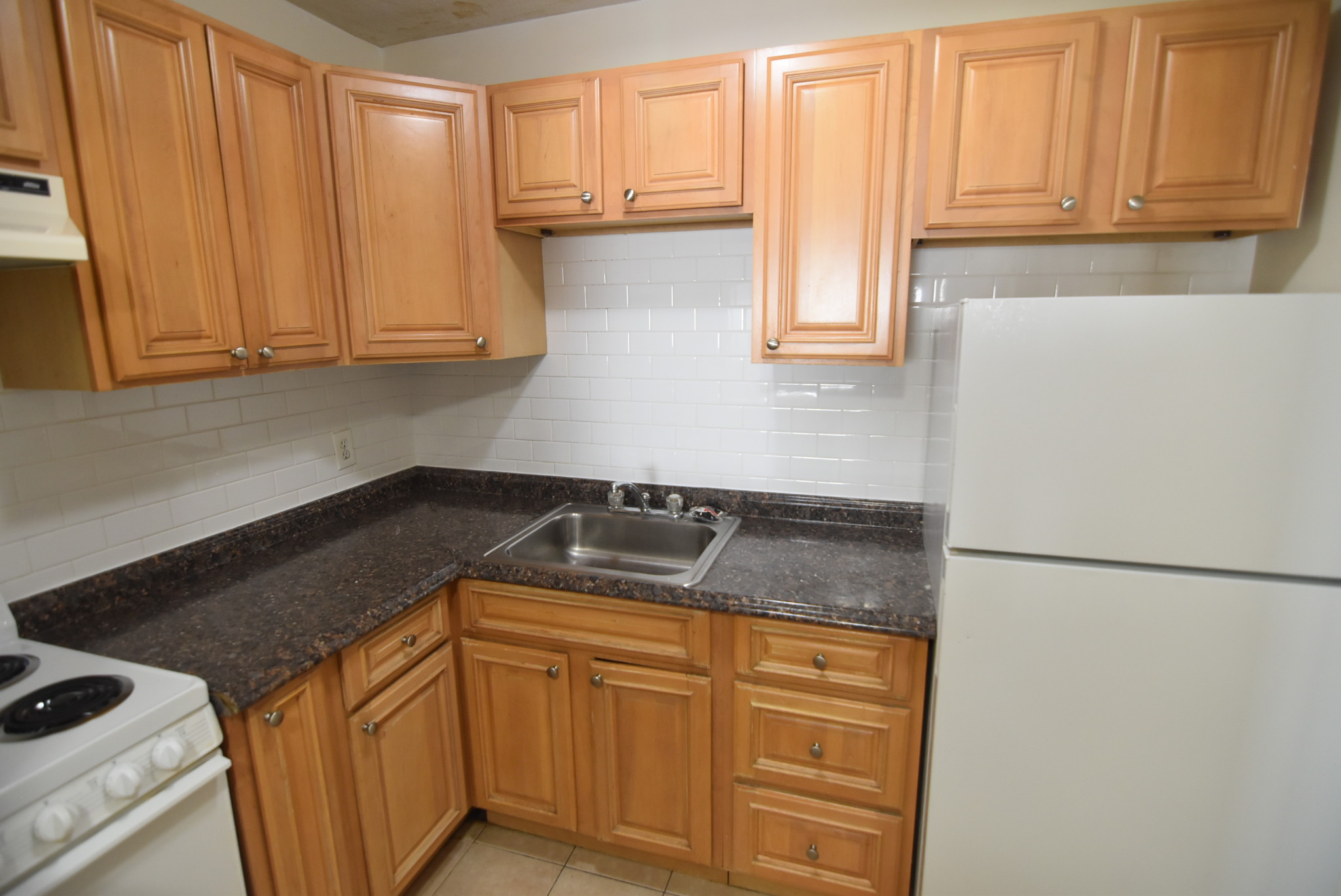 2 bed, 1 bath apartment for rent at 34 Gardner St Unit 24, Allston — photo 3 of 9