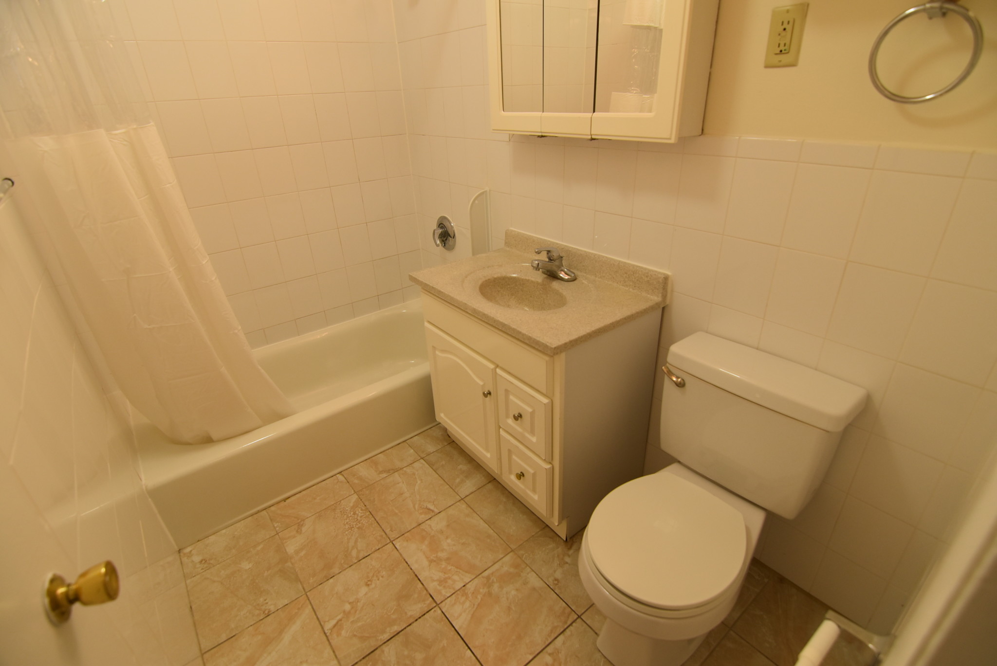 2 bed, 1 bath apartment for rent at 34 Gardner St Unit 24, Allston — photo 8 of 9