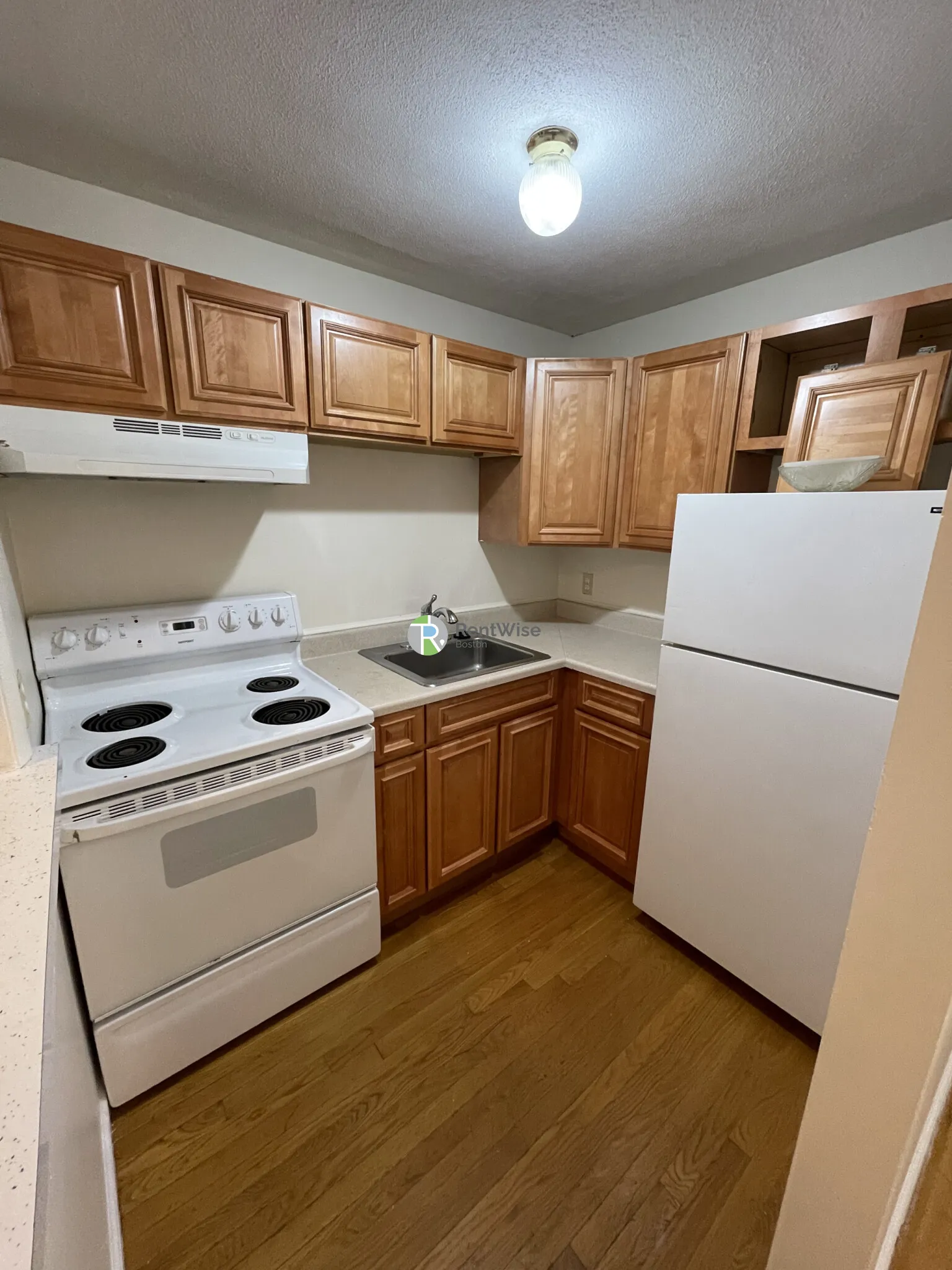 Studio bed, 1 bath apartment for rent at 34 Gardner St Unit 3, Allston — photo 7 of 17