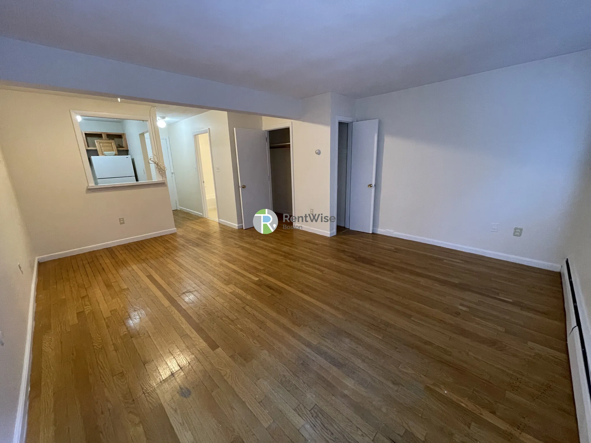 Studio bed, 1 bath apartment for rent at 34 Gardner St Unit 3, Allston — photo 4 of 17