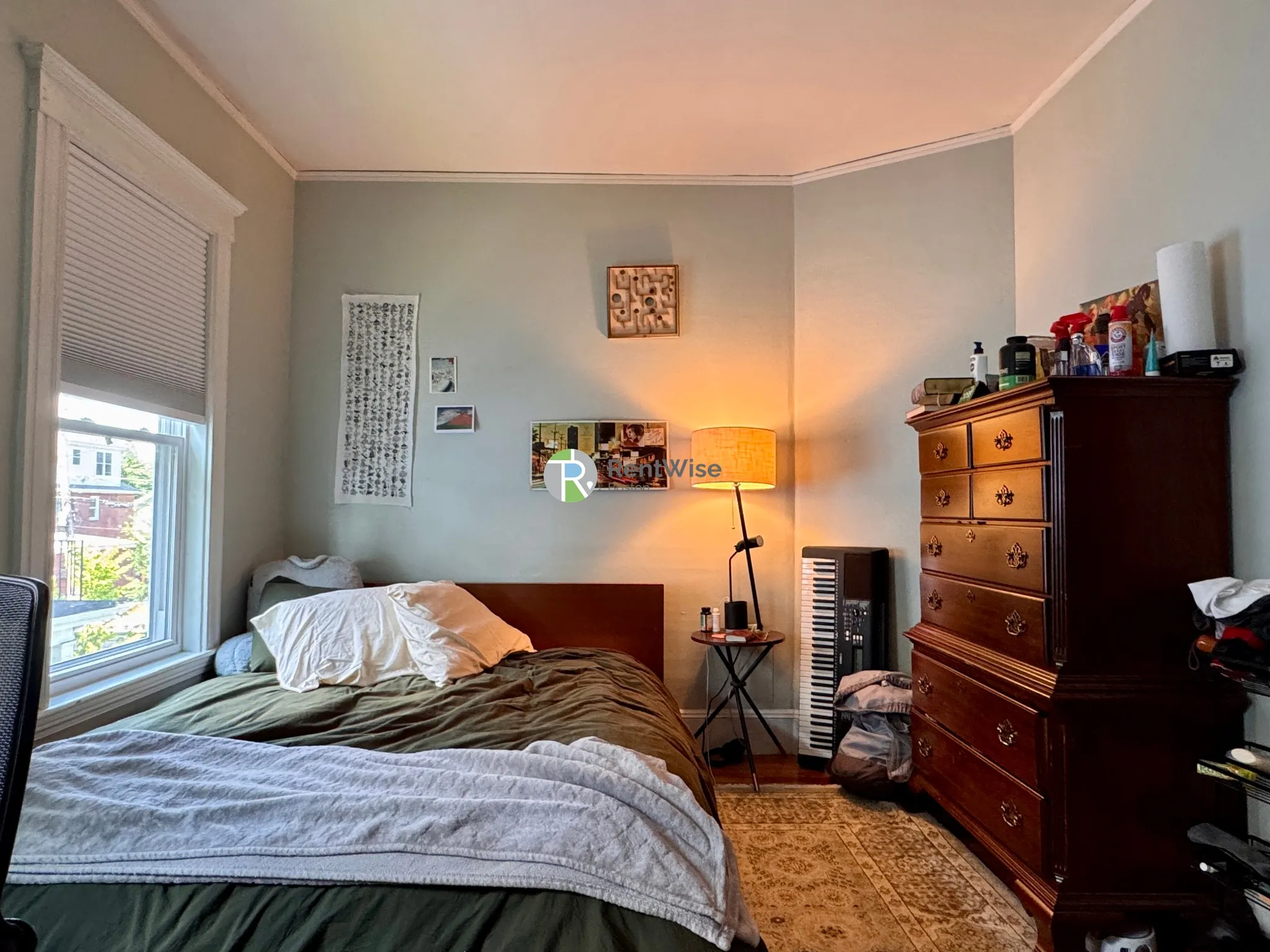 5 bed, 2 bath apartment for rent at 34 George St Unit 1, South Medford — photo 11 of 37