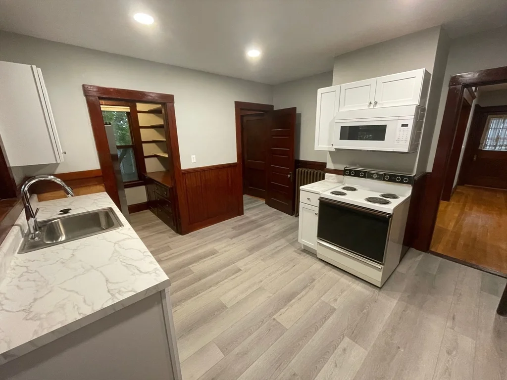 3 bed, 1 bath apartment for rent at 34 Grafton St Unit 2, Arlington — photo 10 of 20