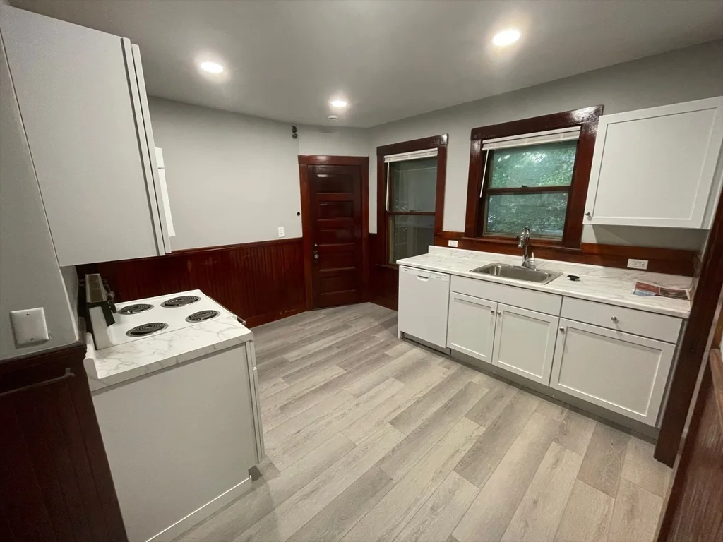3 bed, 1 bath apartment for rent at 34 Grafton St Unit 2, Arlington — photo 12 of 20