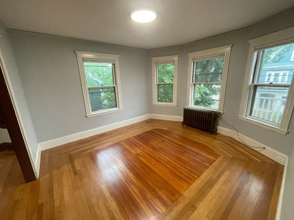 3 bed, 1 bath apartment for rent at 34 Grafton St Unit 2, Arlington — photo 5 of 20