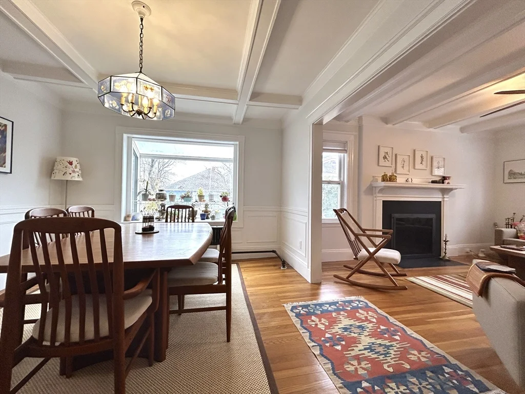4 bed, 2 bath apartment for rent at 34 Greenough St Unit 2, Brookline Hills — photo 2 of 18