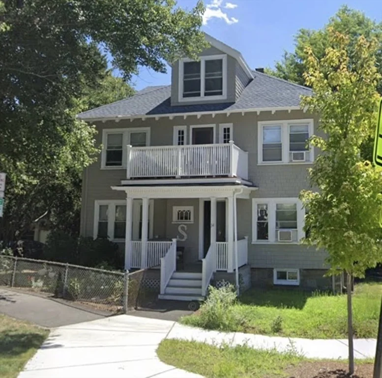 4 bed, 2 bath apartment for rent at 34 Greenough St Unit 2, Brookline Hills — photo 18 of 18