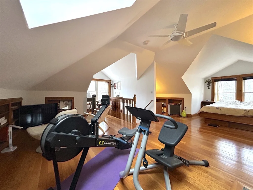 4 bed, 2 bath apartment for rent at 34 Greenough St Unit 2, Brookline Hills — photo 13 of 18