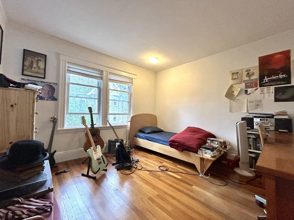 4 bed, 2 bath apartment for rent at 34 Greenough St Unit 2, Brookline Hills — photo 9 of 18