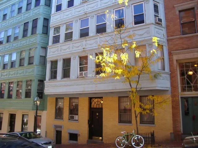 1 bed, 1 bath apartment for rent at 34 Grove Unit 6, Beacon Hill — photo 1 of 8