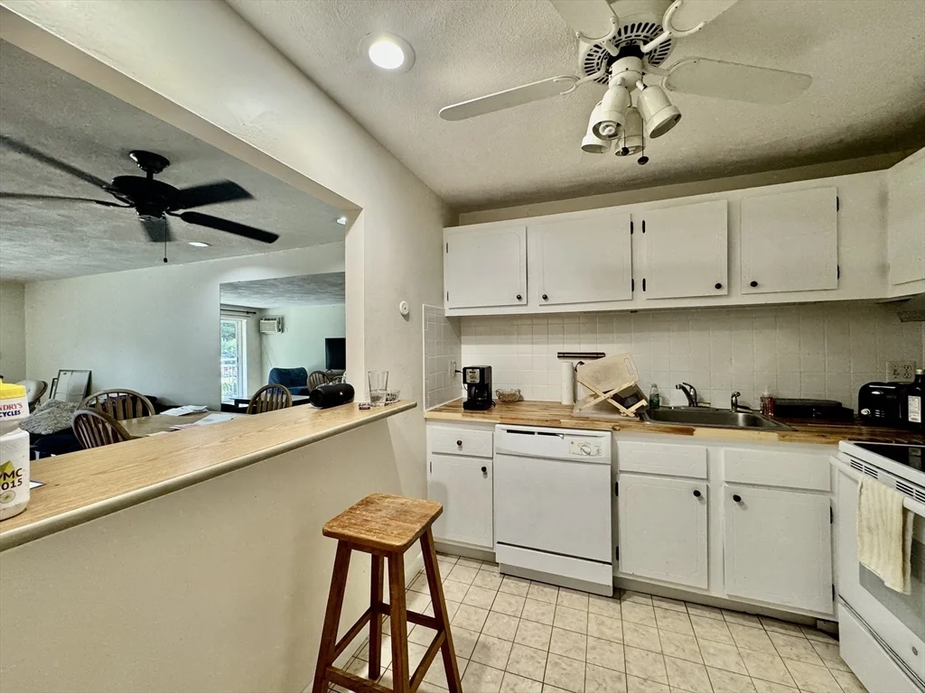 1 bed, 1 bath apartment for rent at 34 Hamilton Rd Unit 104, Arlington — photo 5 of 22