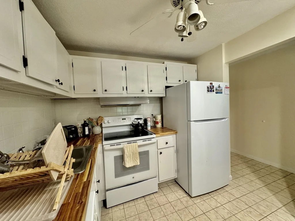 1 bed, 1 bath apartment for rent at 34 Hamilton Rd Unit 104, Arlington — photo 6 of 22