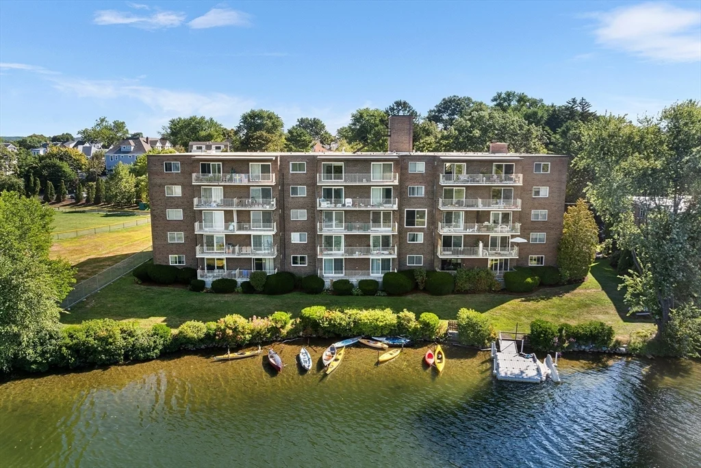 2 bed, 1 bath apartment for rent at 34 Hamilton Rd Unit 302, Arlington — photo 16 of 20