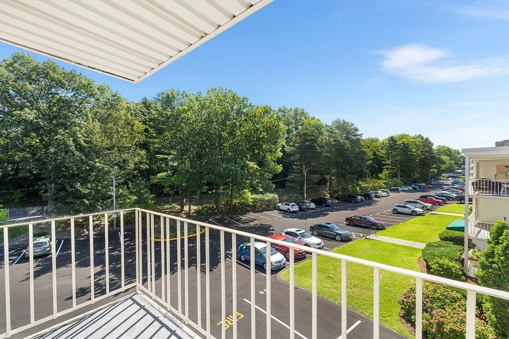 2 bed, 1 bath apartment for rent at 34 Hamilton Rd Unit 302, Arlington — photo 17 of 20
