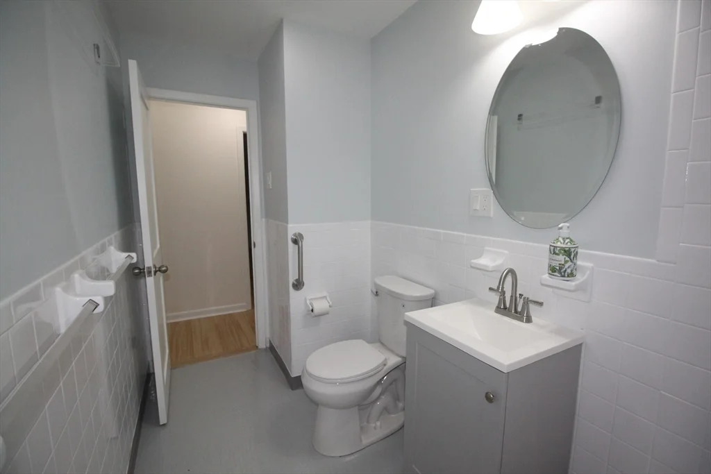 2 bed, 1 bath apartment for rent at 34 Hamilton Rd Unit 302, Arlington — photo 11 of 20
