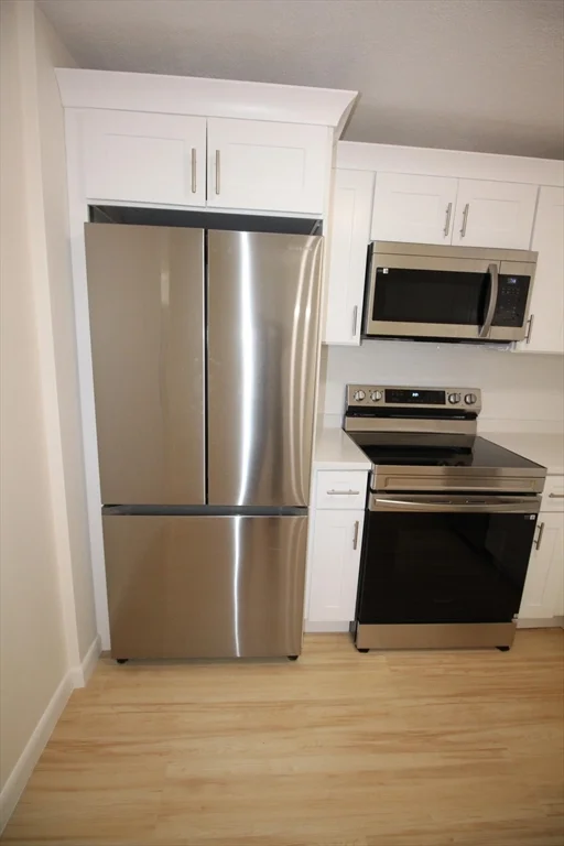 2 bed, 1 bath apartment for rent at 34 Hamilton Rd Unit 302, Arlington — photo 4 of 20