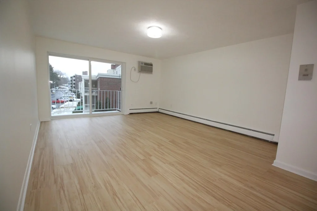 2 bed, 1 bath apartment for rent at 34 Hamilton Rd Unit 302, Arlington — photo 6 of 20