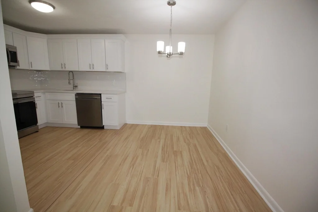 2 bed, 1 bath apartment for rent at 34 Hamilton Rd Unit 302, Arlington — photo 3 of 20