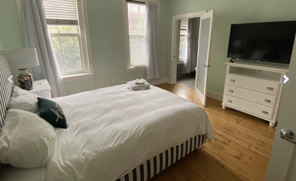 2 bed, 2.5 bath apartment for rent at 34 Hanson St Unit 2, South End — photo 1 of 16