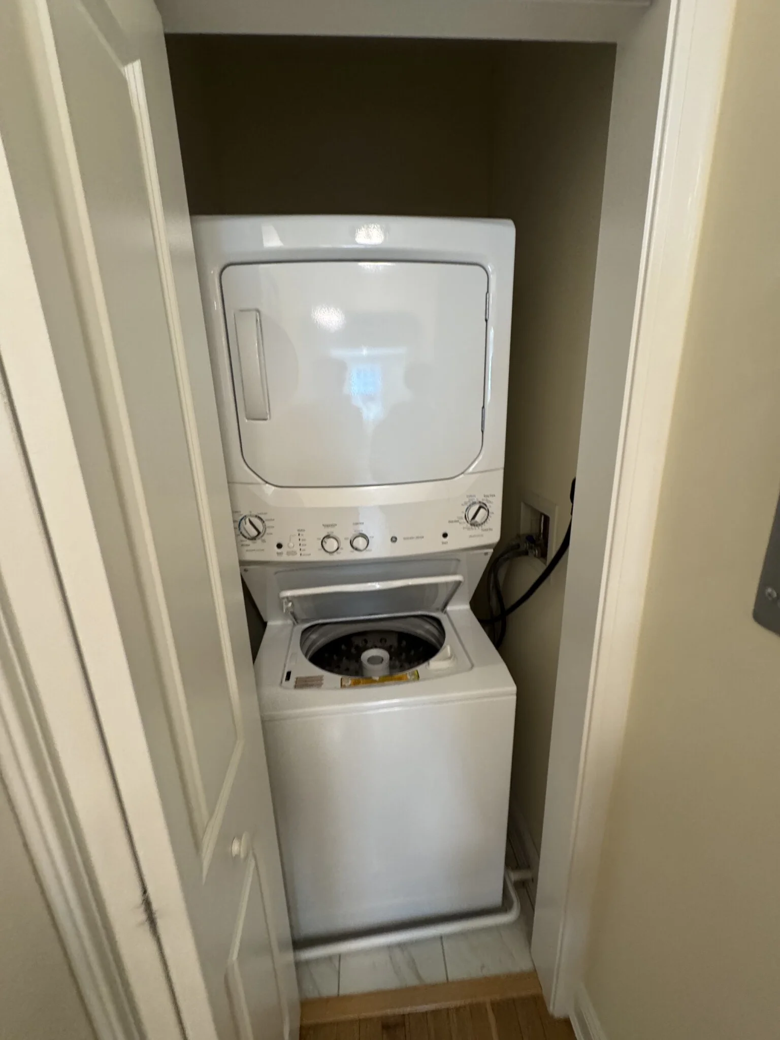 1 bed, 1 bath apartment for rent at 34 Harris St Unit 3, Coolidge Corner — photo 8 of 9