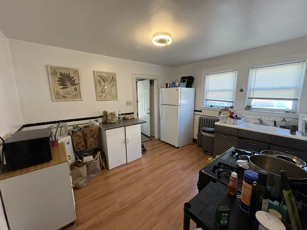 2 bed, 1 bath apartment for rent at 34 Hatherly Rd Unit 34, Brighton — photo 4 of 13