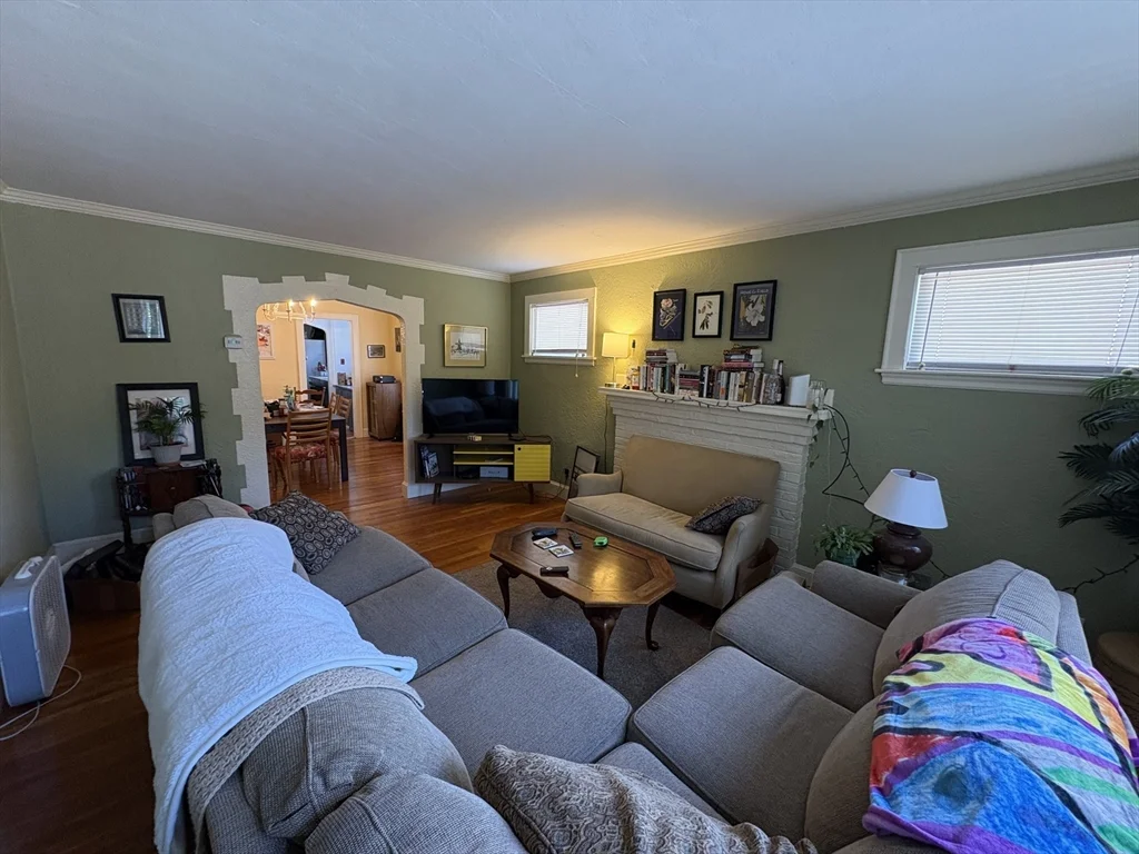 2 bed, 1 bath apartment for rent at 34 Hatherly Rd Unit 34, Brighton