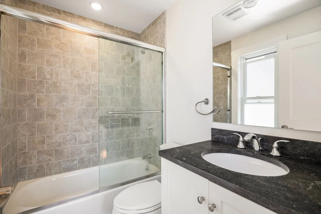 2 bed, 1 bath apartment for rent at 34 Henry St Unit 1, Everett — photo 15 of 26