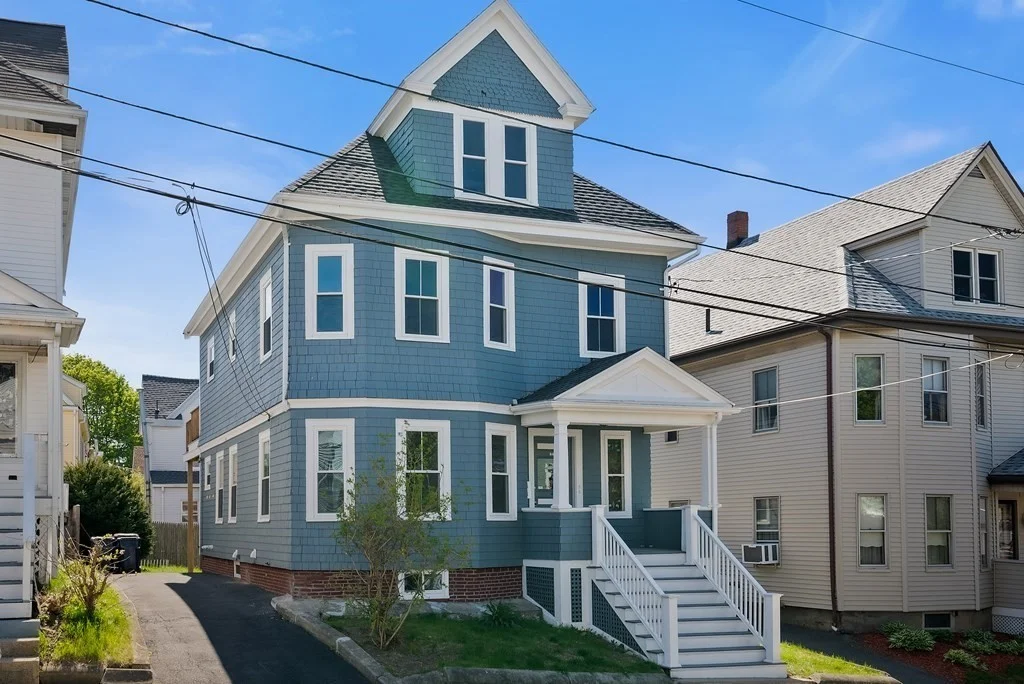 2 bed, 1 bath apartment for rent at 34 Henry St Unit 1, Everett