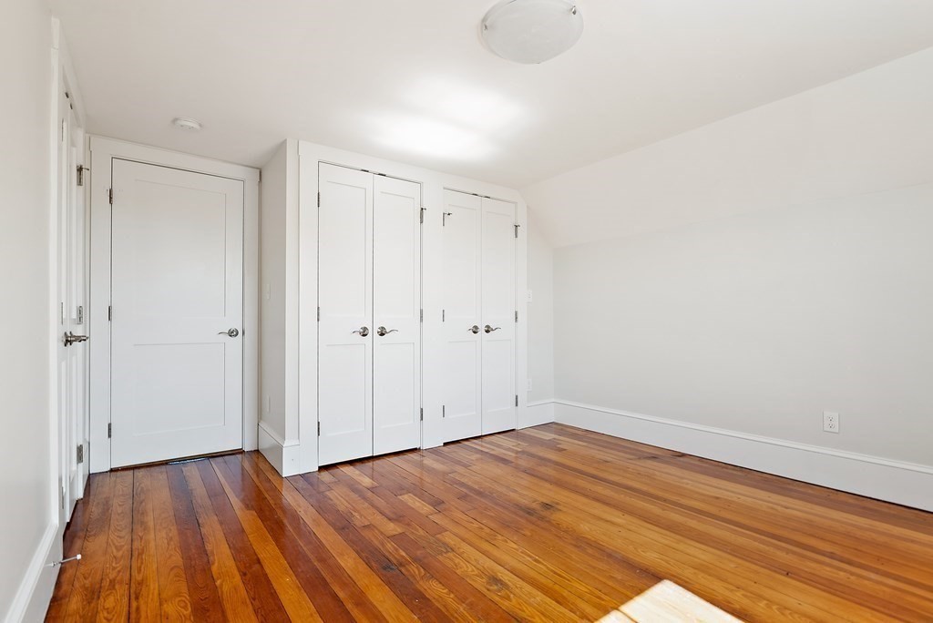 4 bed, 2 bath apartment for rent at 34 Henry St Unit 2, Everett — photo 12 of 20