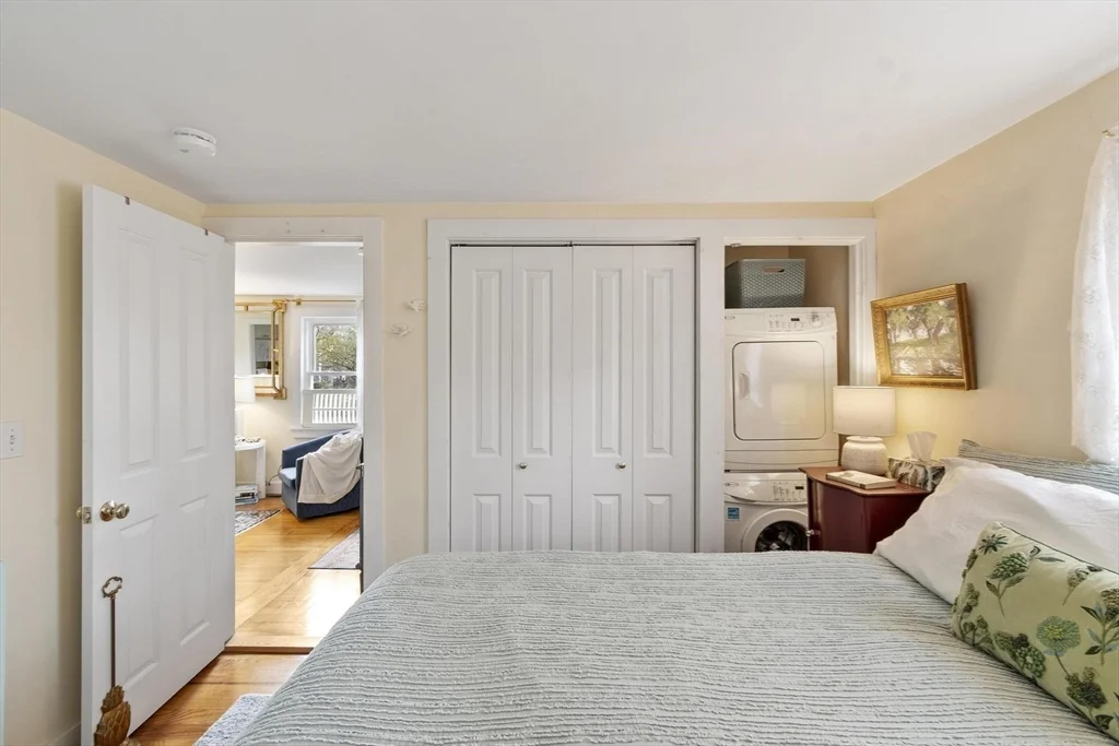1 bed, 1 bath apartment for rent at 34 High St Unit C, Rockport — photo 17 of 24