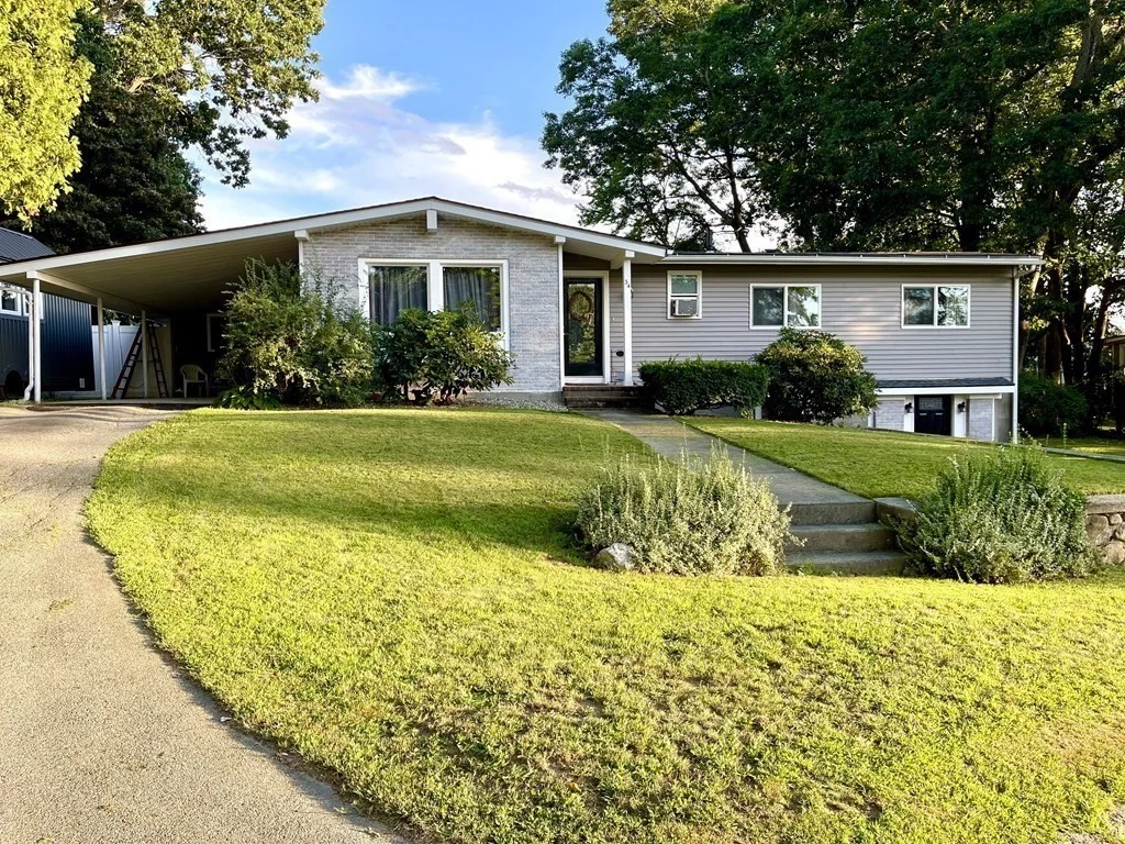 4 bed, 1 bath apartment for rent at 34 Hillside Dr Unit 0, Shrewsbury