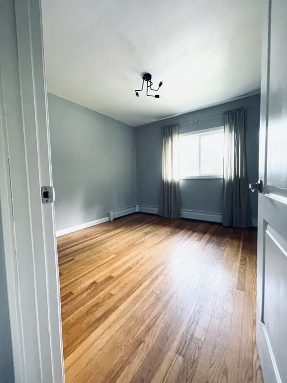 4 bed, 1 bath apartment for rent at 34 Hillside Dr Unit 1, Shrewsbury — photo 9 of 16