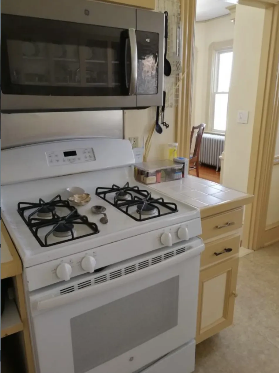 5 bed, 2 bath apartment for rent at 34 Hume Ave Unit 2, Medford — photo 4 of 23