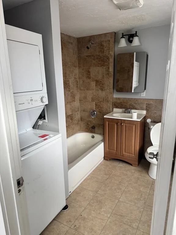 1 bed, 1 bath apartment for rent at 34 Irving St Unit 2, Worcester — photo 5 of 6