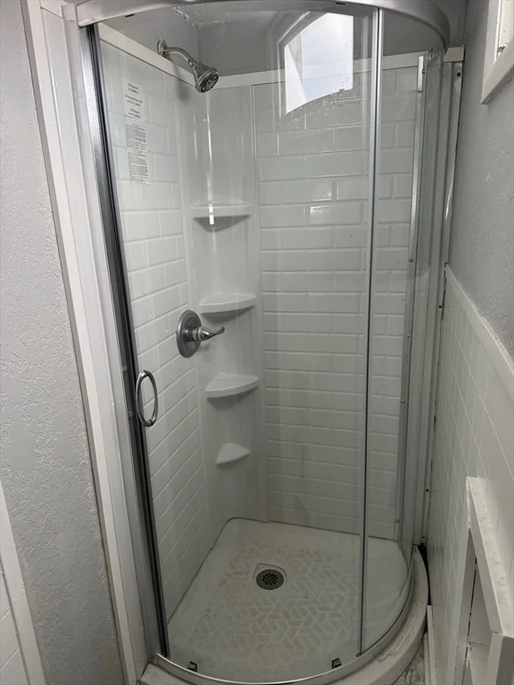 1 bed, 1 bath apartment for rent at 34 Irving St Unit 3, Worcester — photo 6 of 7