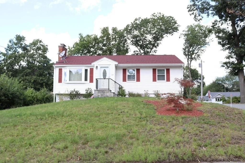 3 bed, 2 bath apartment for rent at 34 Isabel Cir Unit 34, Randolph