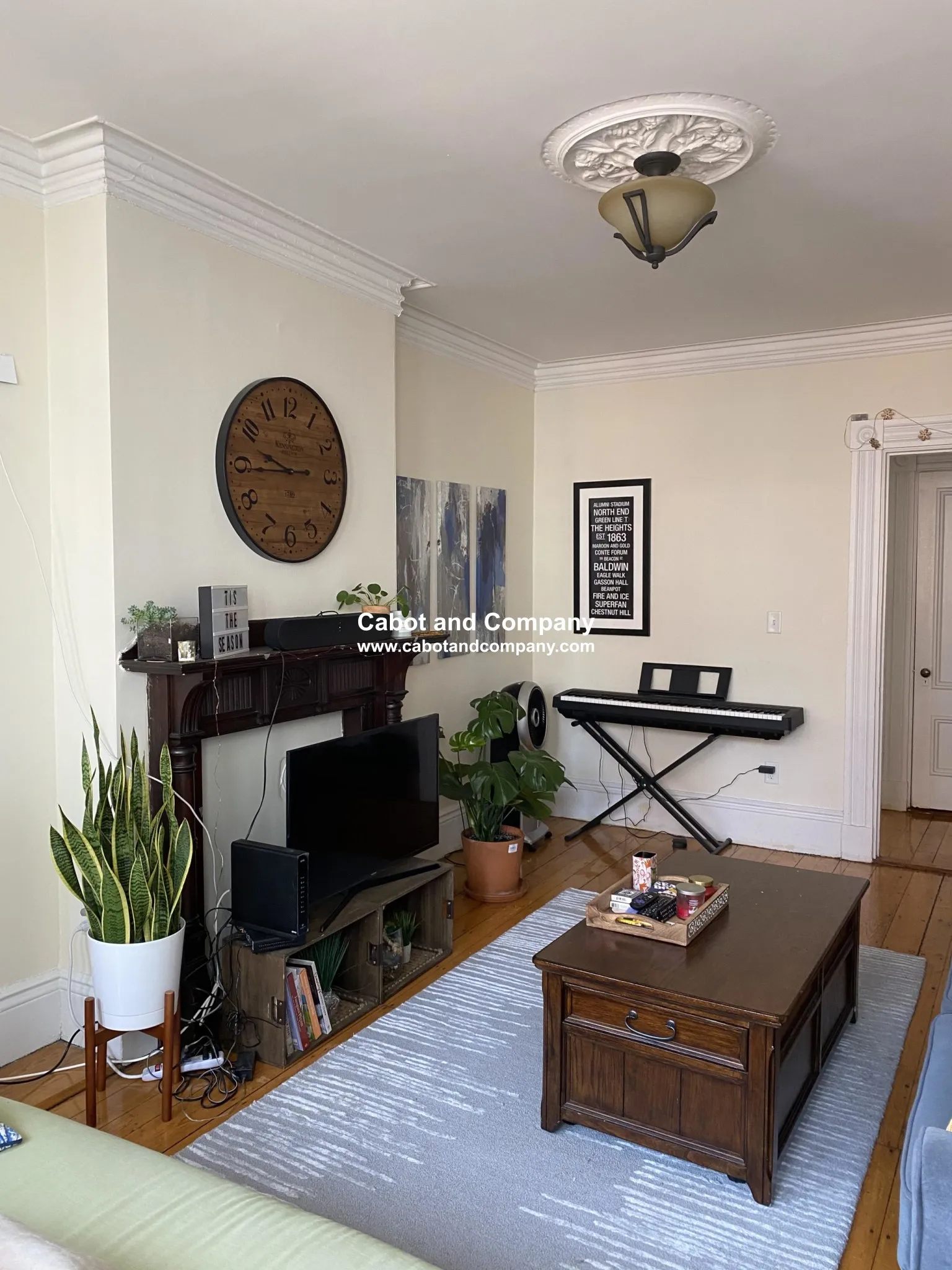 3 bed, 1 bath apartment for rent at 34 Isabella St Unit 8, Back Bay — photo 2 of 8