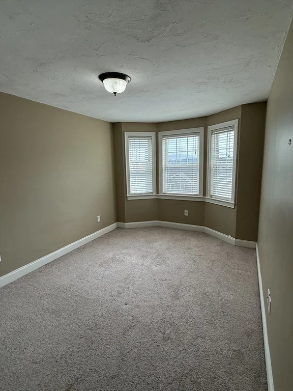 3 bed, 2 bath apartment for rent at 34 Johnson St Unit 1, Worcester — photo 10 of 18