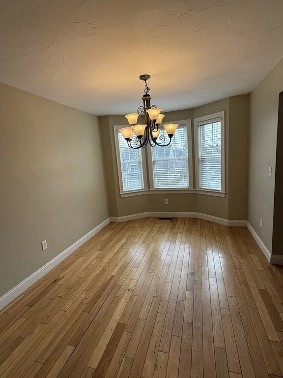 3 bed, 2 bath apartment for rent at 34 Johnson St Unit 1, Worcester — photo 5 of 18