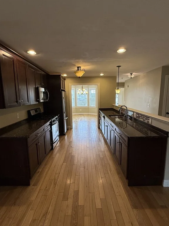 3 bed, 2 bath apartment for rent at 34 Johnson St Unit 1, Worcester — photo 4 of 18
