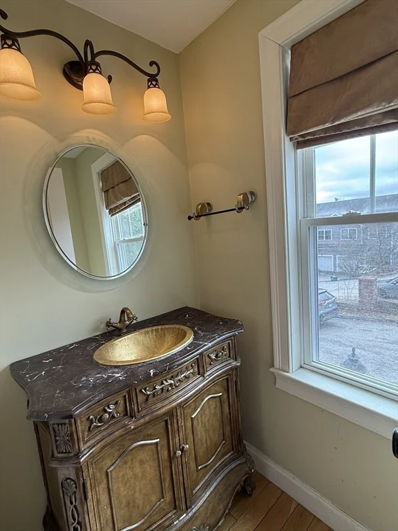 3 bed, 2 bath apartment for rent at 34 Johnson St Unit 1, Worcester — photo 6 of 18