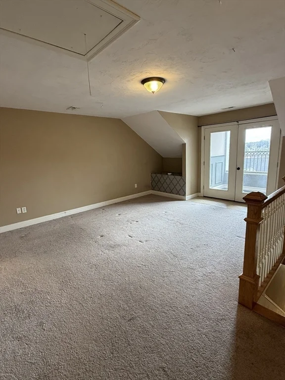 3 bed, 2 bath apartment for rent at 34 Johnson St Unit 1, Worcester — photo 14 of 18