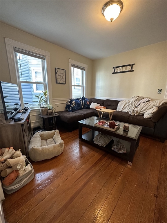3 bed, 1.5 bath apartment for rent at 34 Justin Rd Unit 1, Oak Square — photo 4 of 8