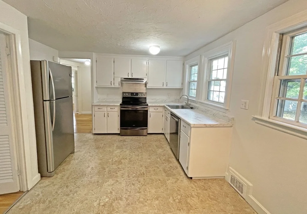 4 bed, 2 bath apartment for rent at 34 Kilburn Rd Unit 34, West Newton — photo 8 of 18